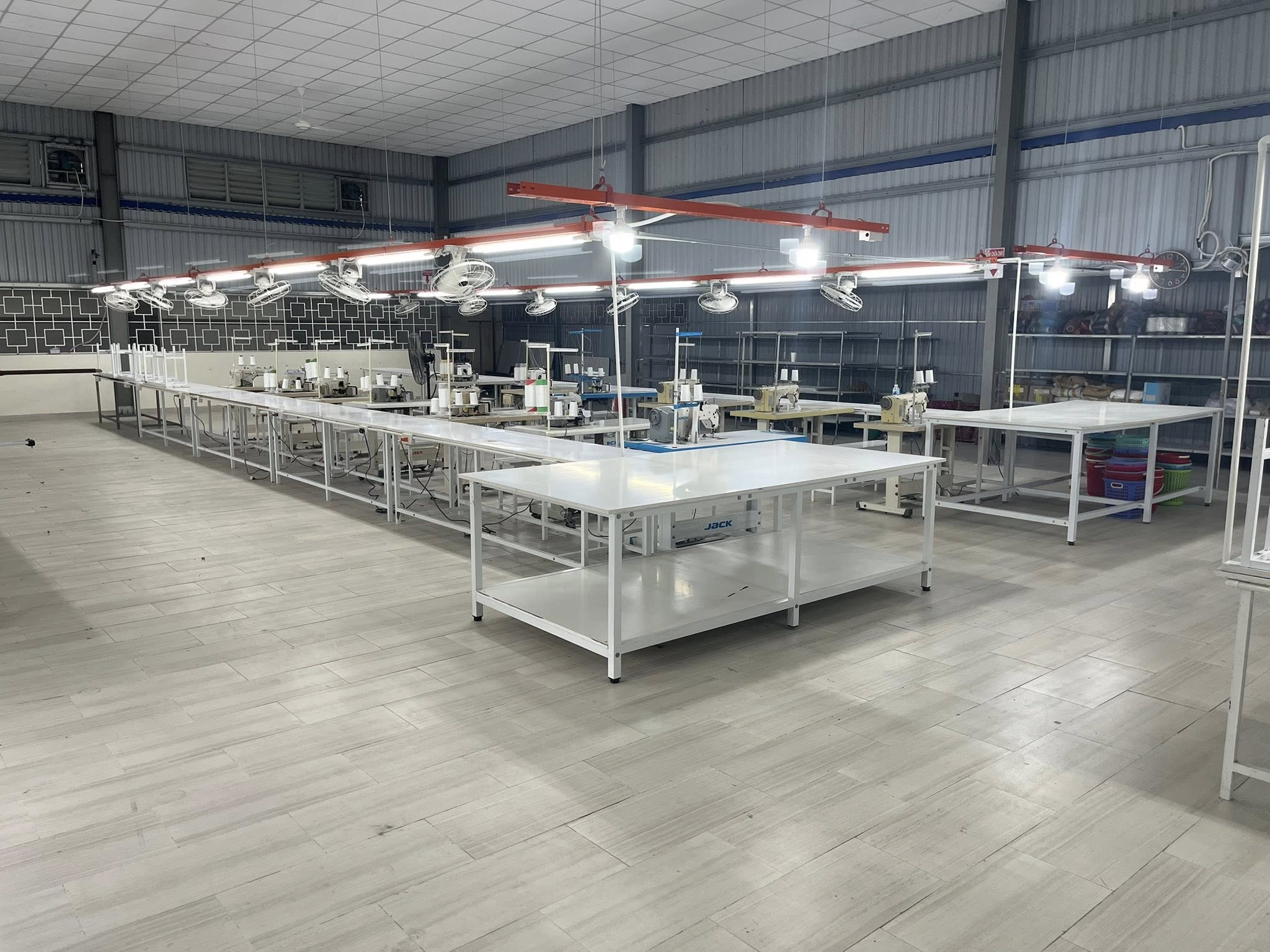 Xưởng Gia Công Đầm Váy Xuất Khẩu Uy Tín