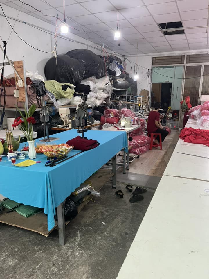 Xưởng May Đầm Váy Số Lượng Lớn Cho Shop